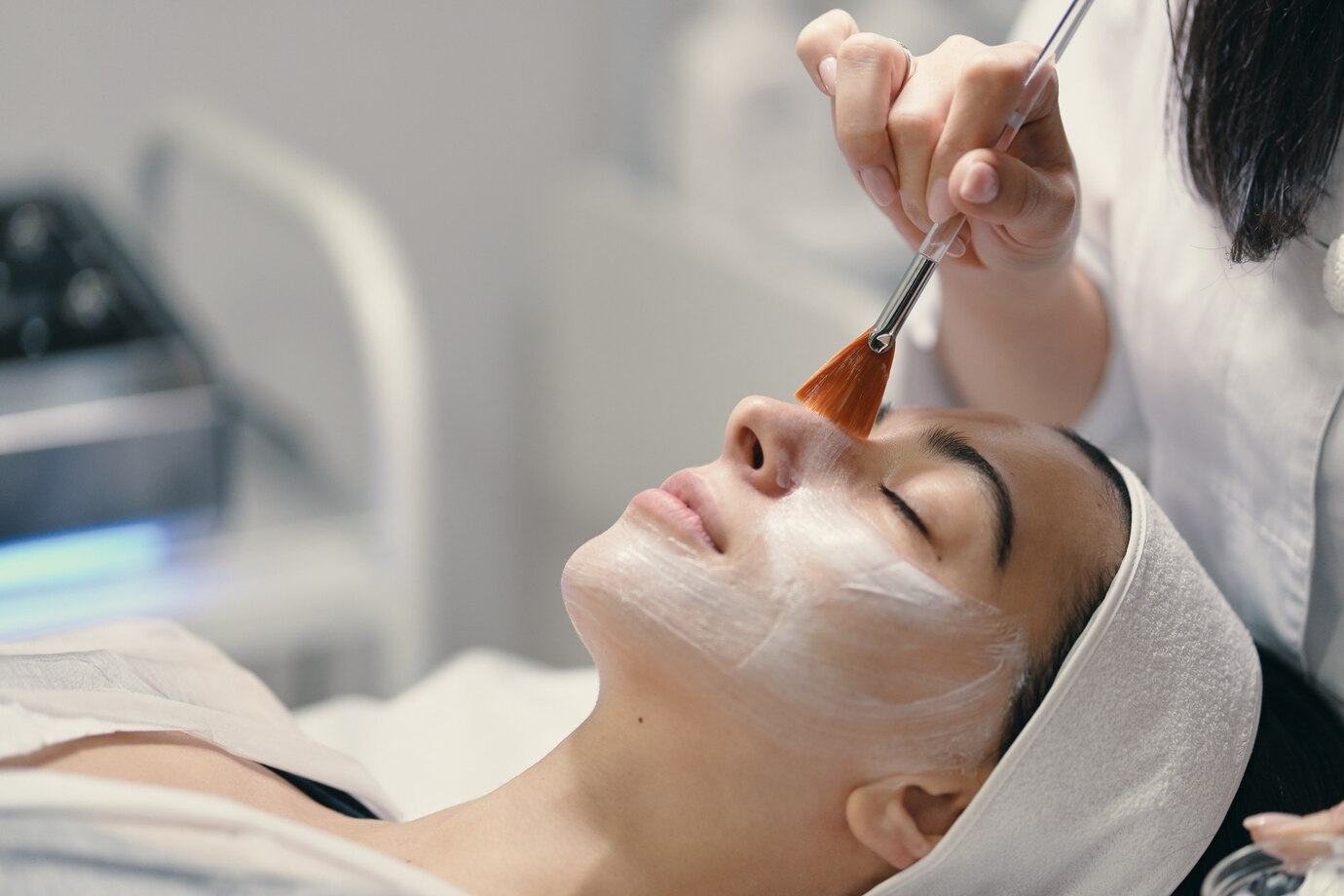 best mandelic acid peel in mira road & borivali